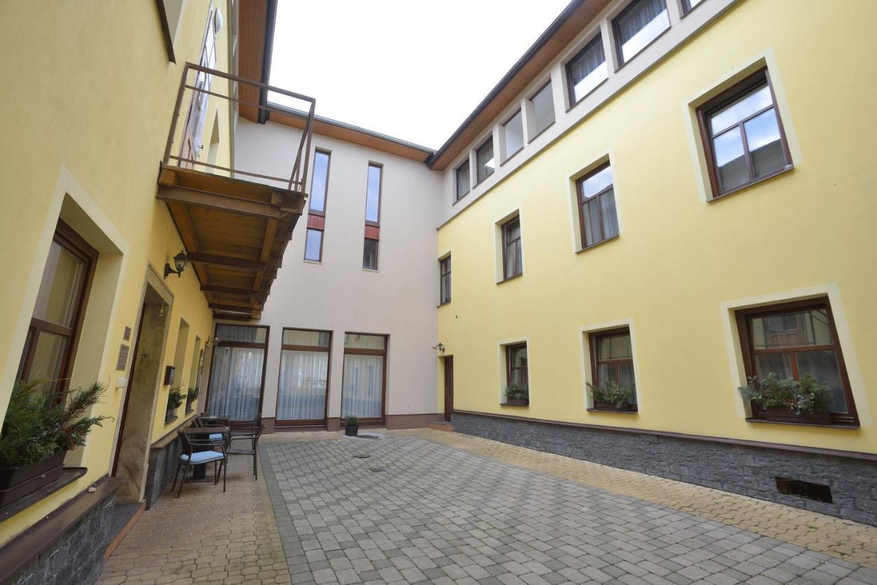 Penzion Best Moravská Třebová Kültér fotó