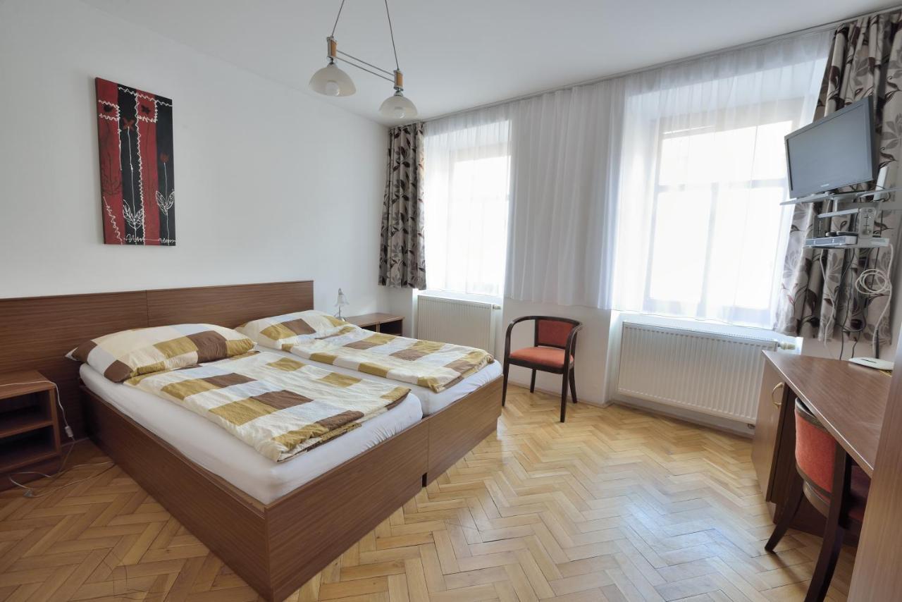 Penzion Best Moravská Třebová Kültér fotó
