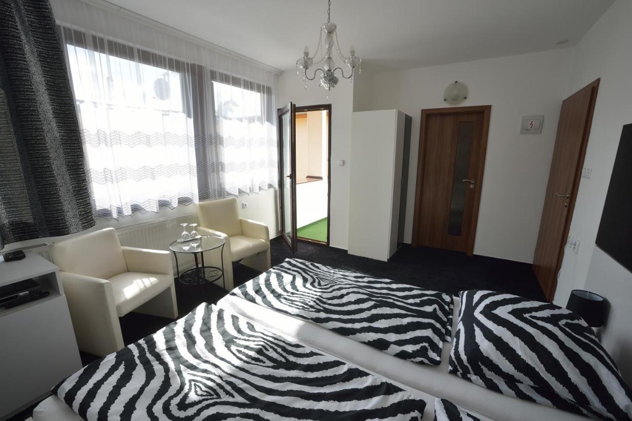 Penzion Best Moravská Třebová Kültér fotó